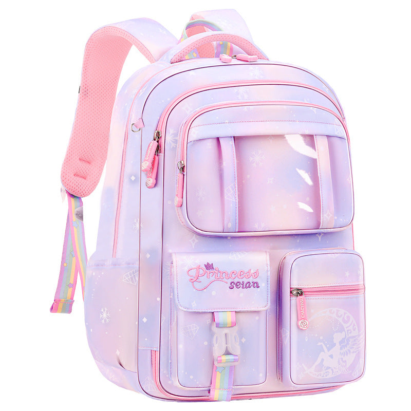 Mochila escolar com estampa de xadrez e bordado delicado