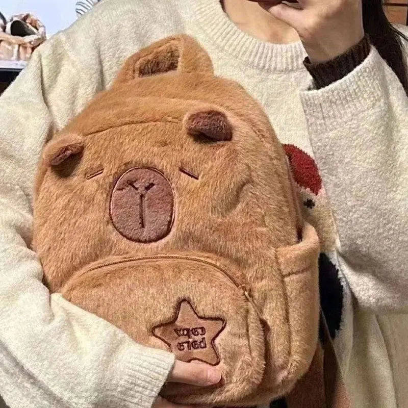 Mochila de pelúcia Capivara para mulheres, versátil, divertida, com estampa de desenho animado